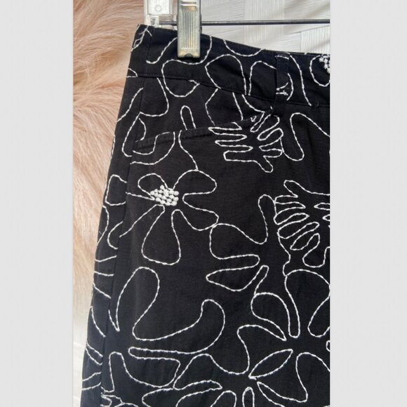 Vintage Talbots Capri Floral Embroidered Pants Size 6 - Picture 2 of 5